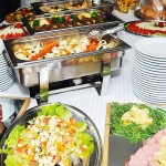4 Reasons to Hire a Caterer for Your Event